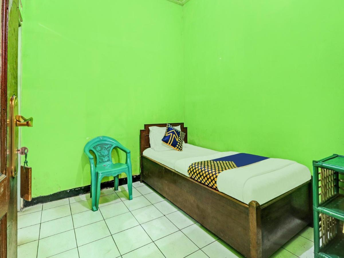 Spot On 90632 Hotel Pelangi Indah Paskal Bandung Exterior foto
