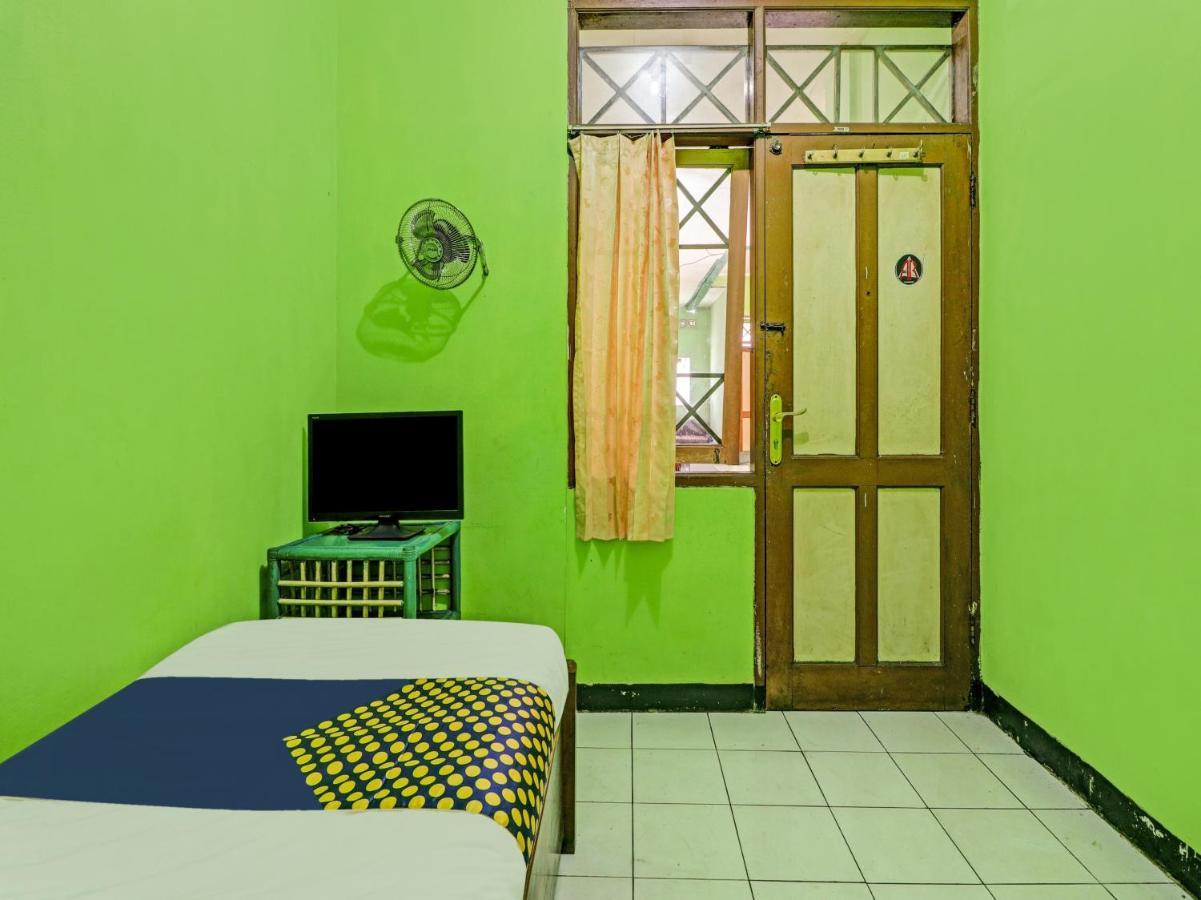 Spot On 90632 Hotel Pelangi Indah Paskal Bandung Exterior foto